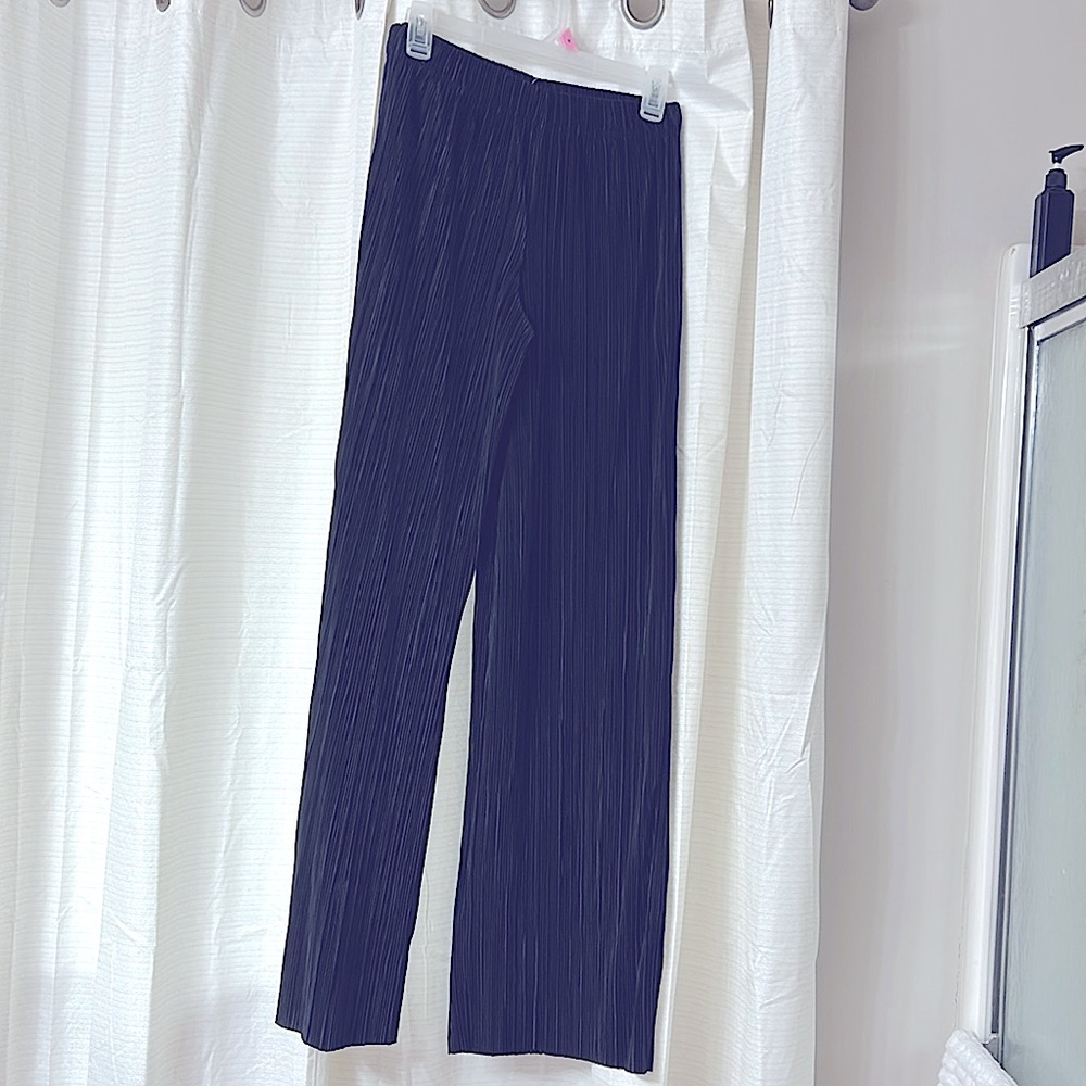 Pleated trousers - Picture 4 of 8